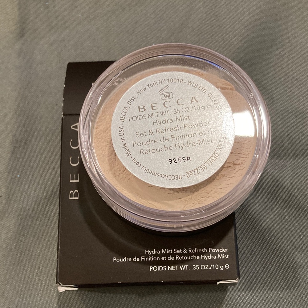 BECCA Hydra-Mist Powder in Beige